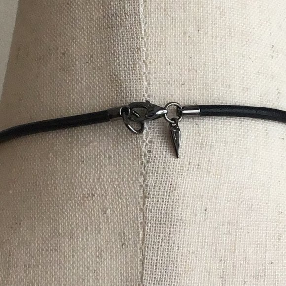 Alexis Bittar black and silver necklace with crystals and leather. - Picture 5 of 8